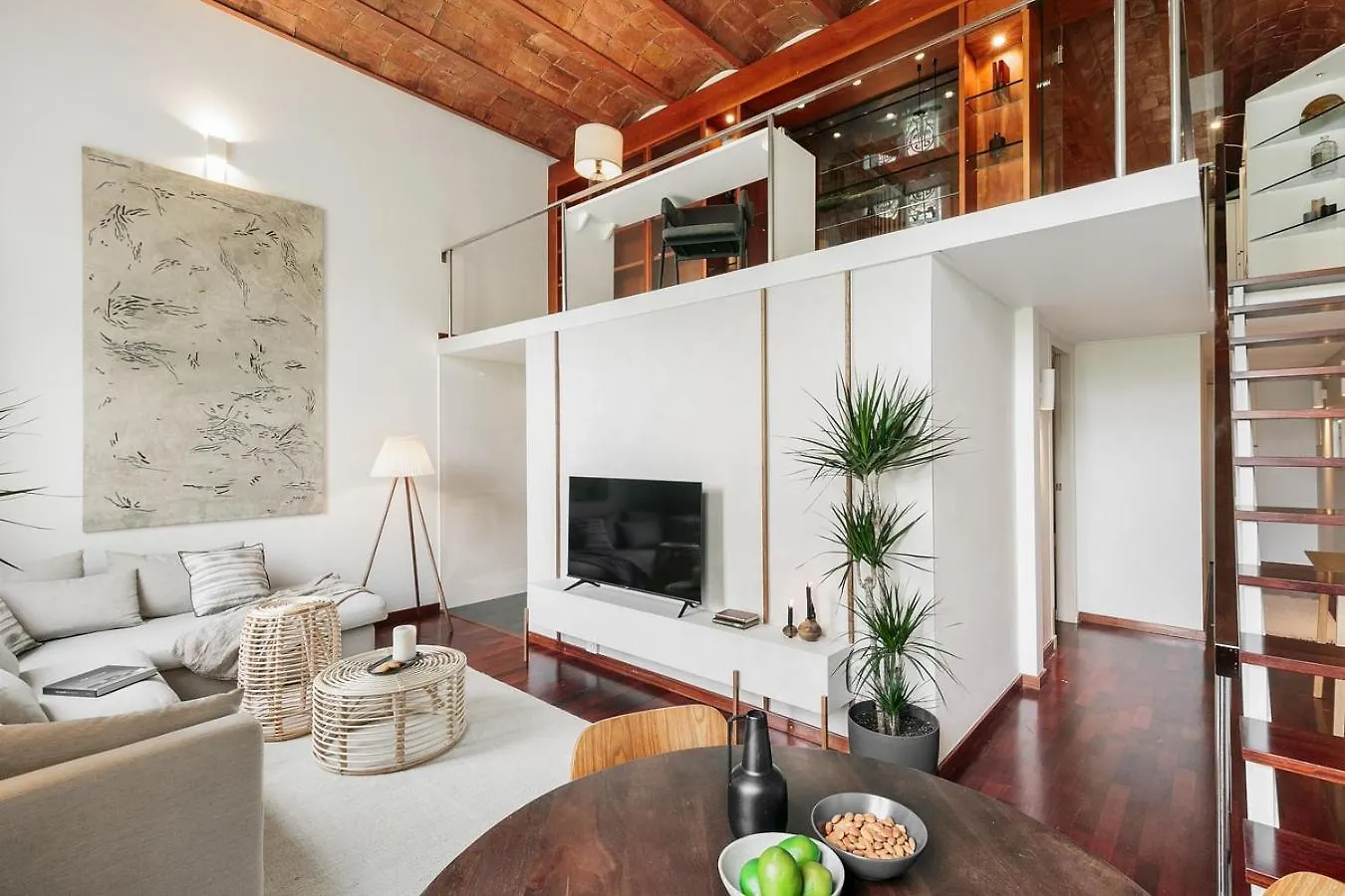 Agerola - 2 Bedrooms In Eixample Dreta Barcelona Apartment